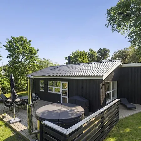 Vakantiehuis Elaina - 290m From The Sea By Interhome *